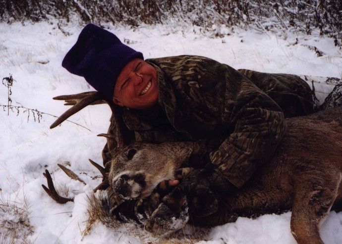 Archives of whitetail deer Photo