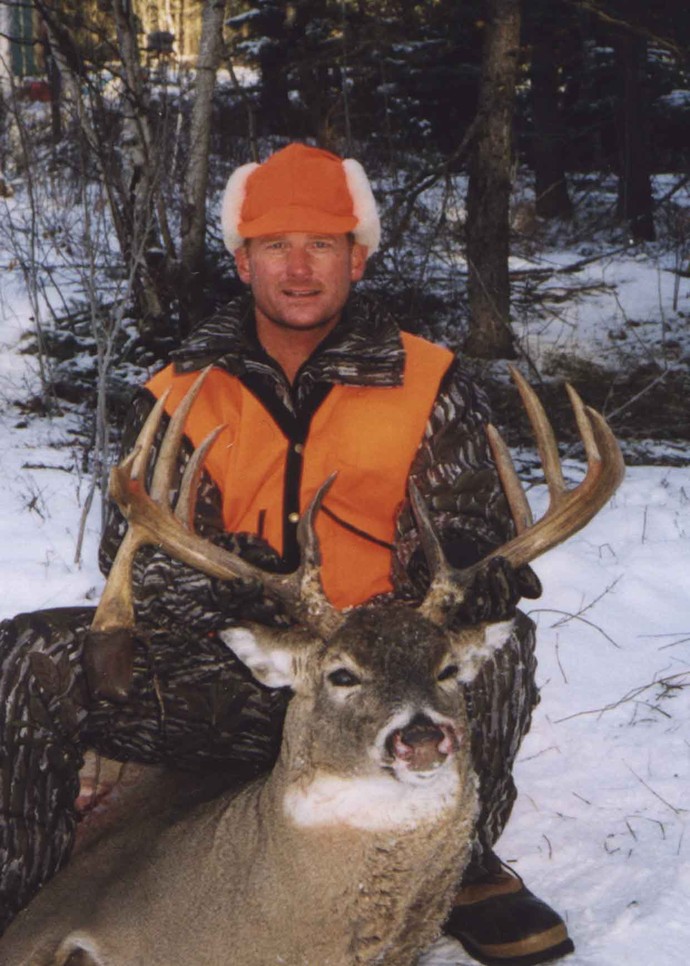 Archives of whitetail deer Photo